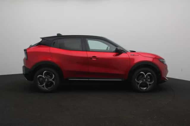 Alfa Romeo Junior (2026) thumbnail 6