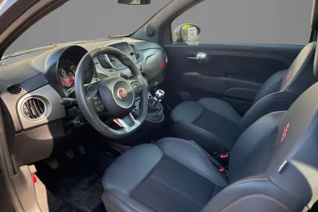 Fiat 500 (2022) thumbnail 3