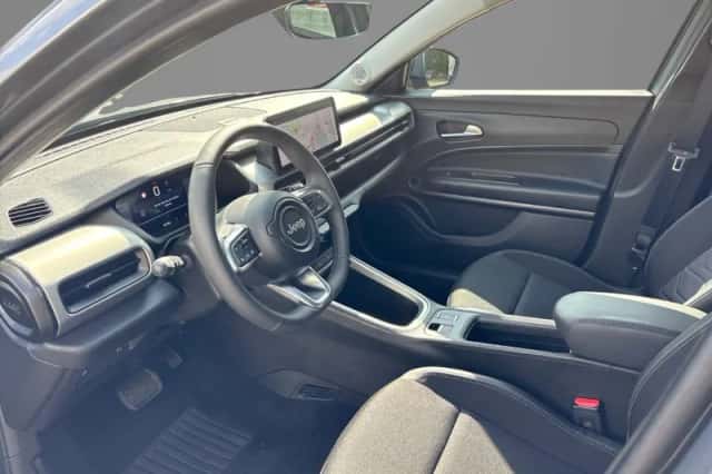 Jeep Avenger (2025) thumbnail 3