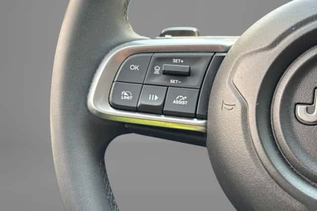 Jeep Avenger (2025) thumbnail 6
