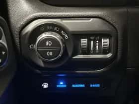 Jeep Wrangler thumbnail 20