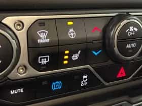 Jeep Wrangler thumbnail 23
