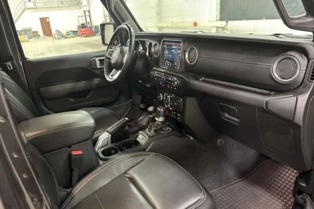 Jeep Wrangler (2021) thumbnail 5