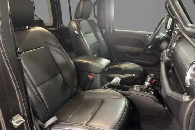 Jeep Wrangler (2021) thumbnail 6