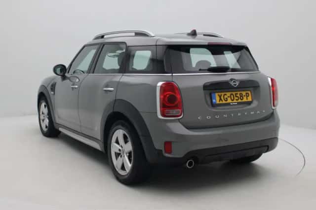MINI Countryman (2019) thumbnail 3