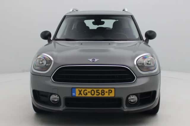 MINI Countryman (2019) thumbnail 4