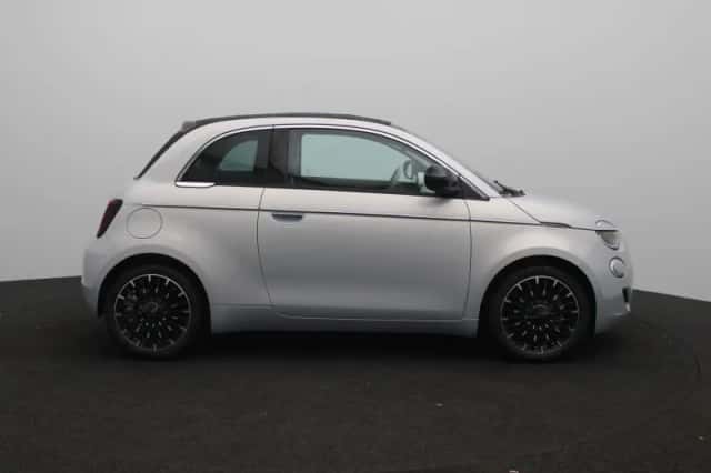 Fiat 500C (2026) thumbnail 6