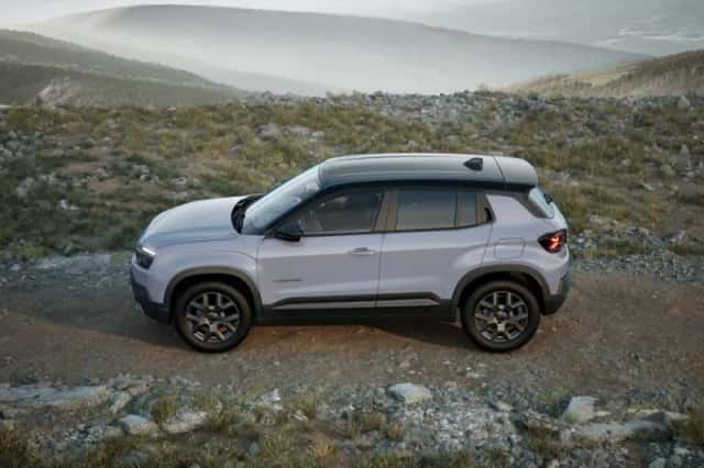 Jeep Avenger (2026) thumbnail 3