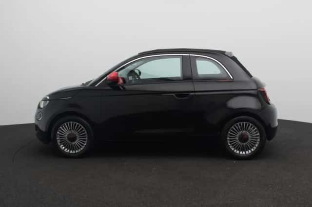 Fiat 500e (2023) thumbnail 4