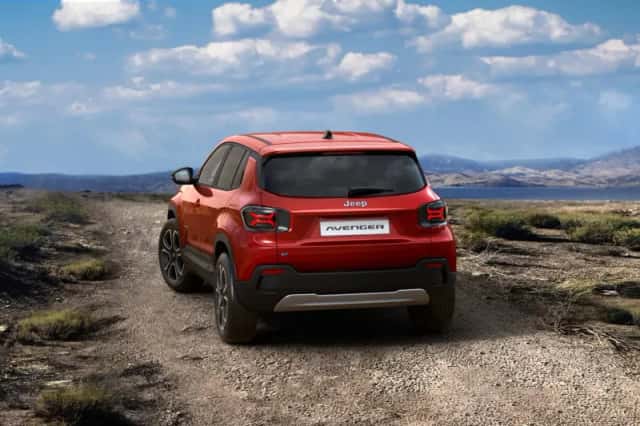 Jeep Avenger (2024) thumbnail 2