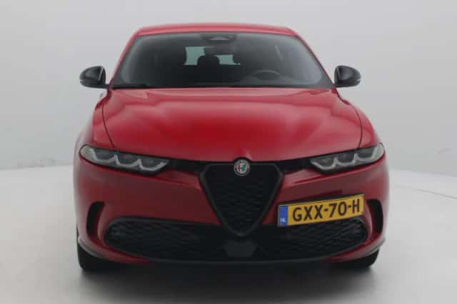 Alfa Romeo Tonale (2024) thumbnail 3
