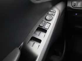 Hyundai Ioniq thumbnail 30