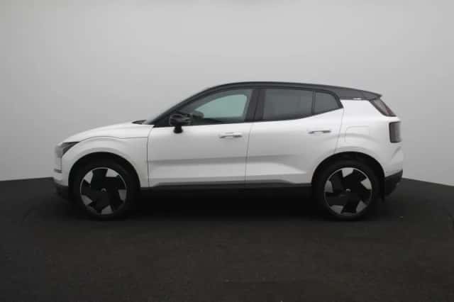 Volvo EX30 (2023) thumbnail 5
