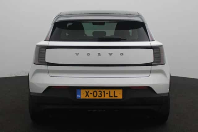 Volvo EX30 (2023) thumbnail 6