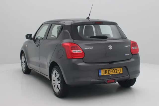 Suzuki Swift (2020) thumbnail 3