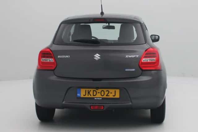 Suzuki Swift (2020) thumbnail 6