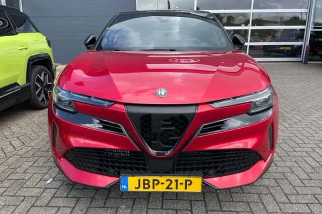 Alfa Romeo Junior (2025) thumbnail 5