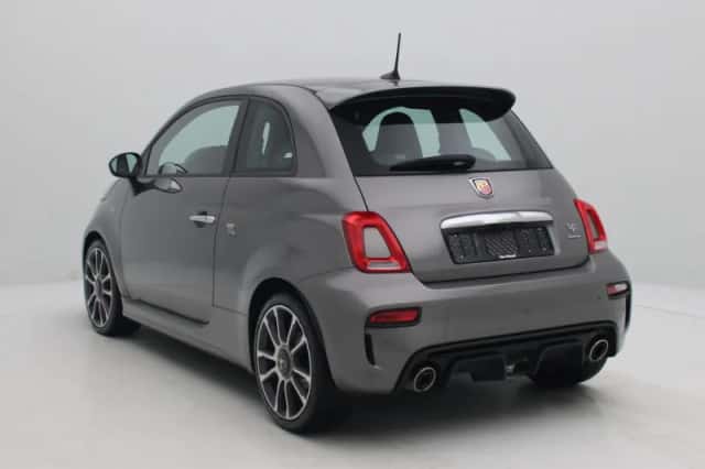 Abarth 595 (2022) thumbnail 2