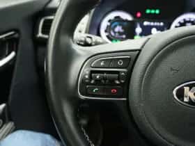 Kia Niro (2018) thumbnail 16