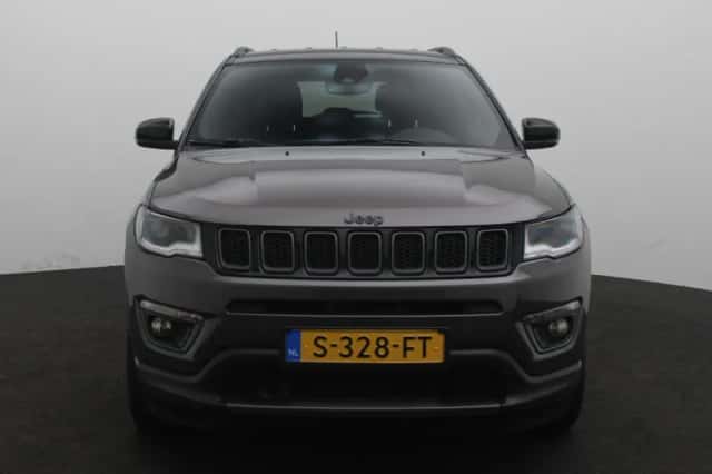 Jeep Compass (2020) thumbnail 3