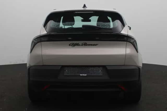 Alfa Romeo Junior (2025) thumbnail 6