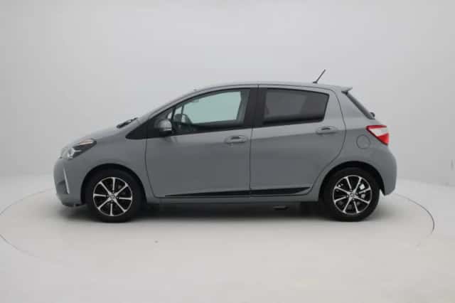 Toyota Yaris (2018) thumbnail 4