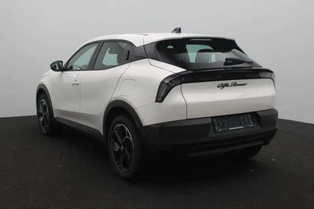 Alfa Romeo Junior (2025) thumbnail 2