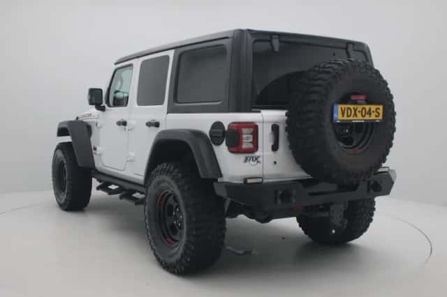 Jeep Wrangler (2020) thumbnail 2