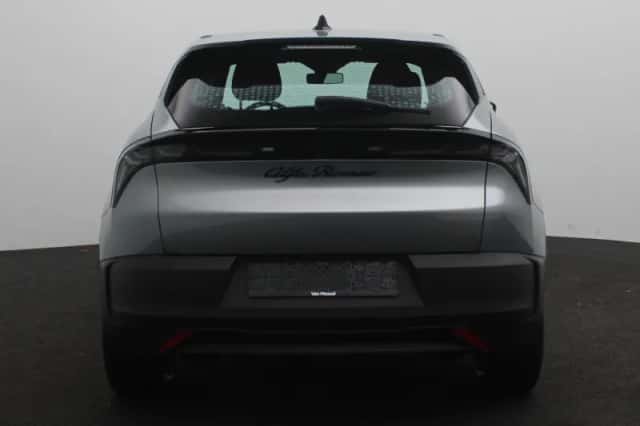 Alfa Romeo Junior (2025) thumbnail 5