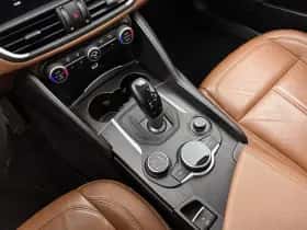 Alfa Romeo Giulia thumbnail 26