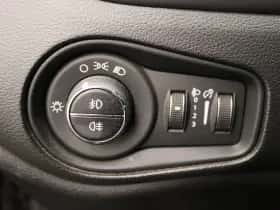 Jeep Renegade thumbnail 19