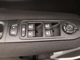 Jeep Renegade thumbnail 20