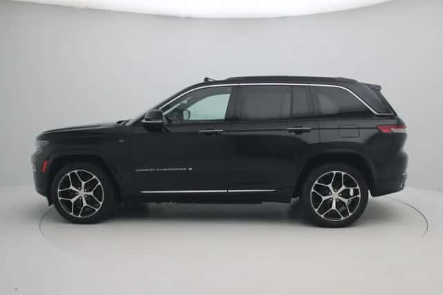 Jeep Grand Cherokee (2024) thumbnail 4