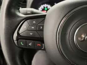 Jeep Renegade thumbnail 18