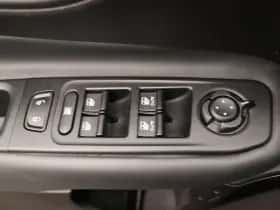 Jeep Renegade thumbnail 20