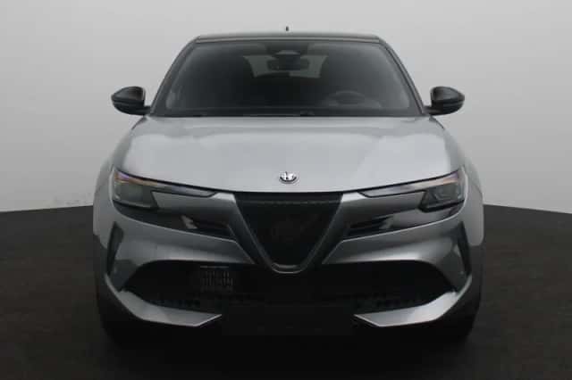 Alfa Romeo Junior (2026) thumbnail 3