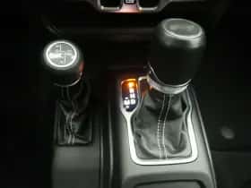 Jeep Wrangler thumbnail 11