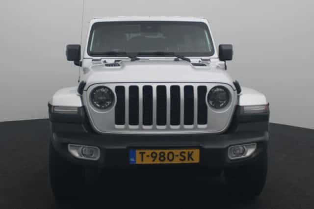 Jeep Wrangler (2023) thumbnail 3