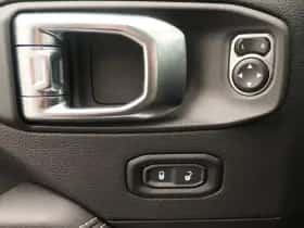Jeep Wrangler thumbnail 22
