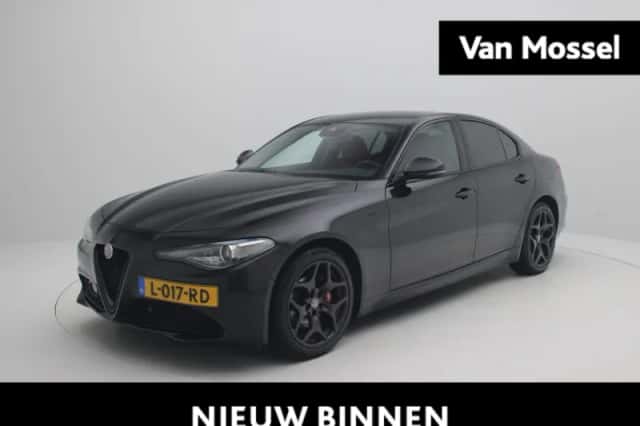 Alfa Romeo Giulia (2021) thumbnail 1