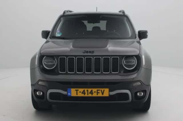 Jeep Renegade (2023) thumbnail 3