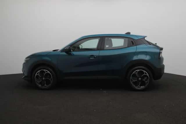 Alfa Romeo Junior (2025) thumbnail 5