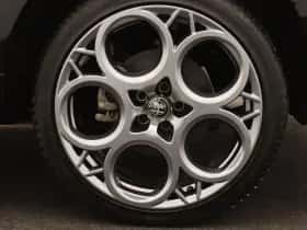 Alfa Romeo Tonale thumbnail 18