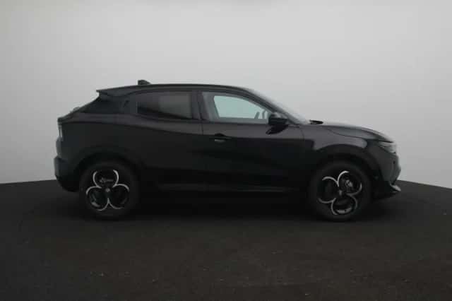 Alfa Romeo Junior (2026) thumbnail 6