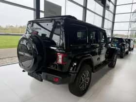 Jeep Wrangler thumbnail 2