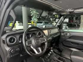 Jeep Wrangler thumbnail 4