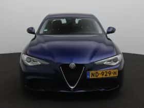 Alfa Romeo Giulia thumbnail 4