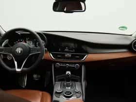 Alfa Romeo Giulia thumbnail 8