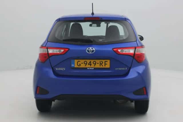 Toyota Yaris (2019) thumbnail 6