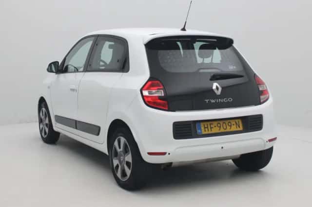 Renault Twingo (2015) thumbnail 2